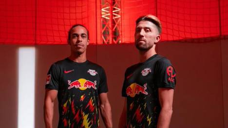 Bundesligist RB Leipzig läuft am Samstag im Topspiel gegen Borussia Mönchengladbach in einem Sondertrikot auf.