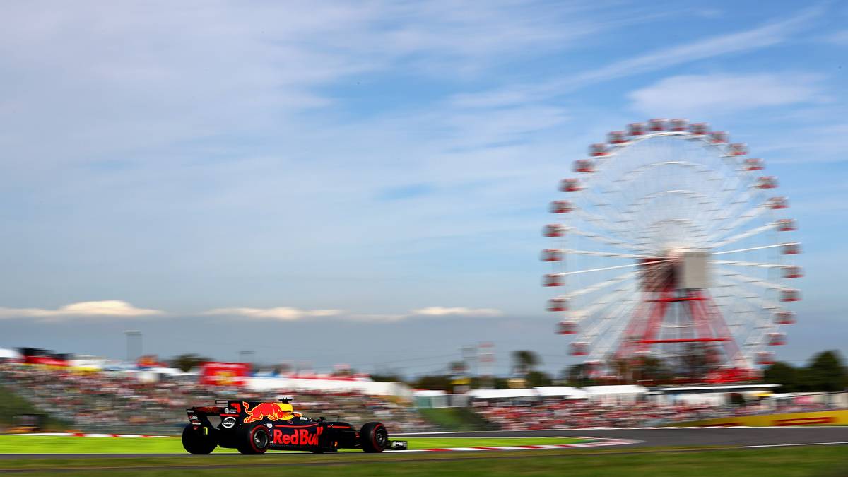 Die Strecke in Japan ist weltweit der einzige Grand-Prix-Kurs, der in Form einer Acht angelegt ist, auf einer Brücke wird die Strecke überquert