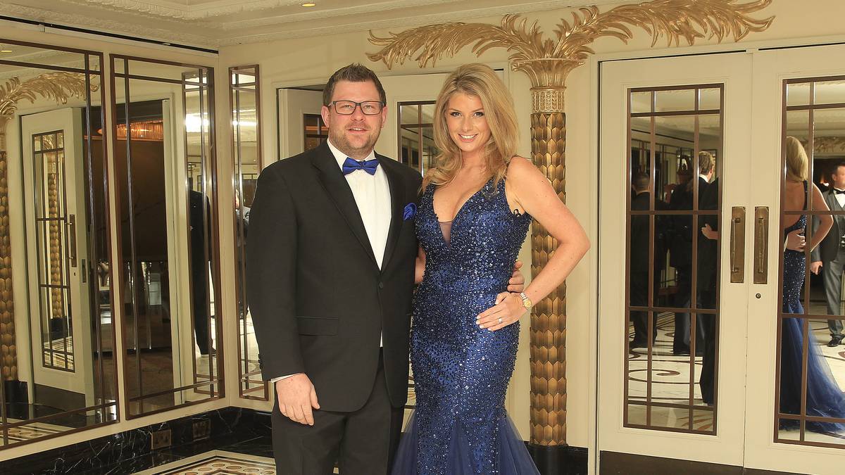 Nicht mit dabei war einer der ehemaligen Fanlieblinge: Sammi Marsh, mittlerweile Marsh-Wade, da sie mit James Wade einen Weltklassespieler geheiratet hat. Das heißt für sie: Die Karriere als Walk-on-Girl ist vorbei