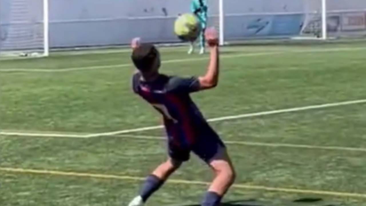 FC Barcelona: Ronaldinhos Sohn zaubert wie sein Vater beim U19-Debüt