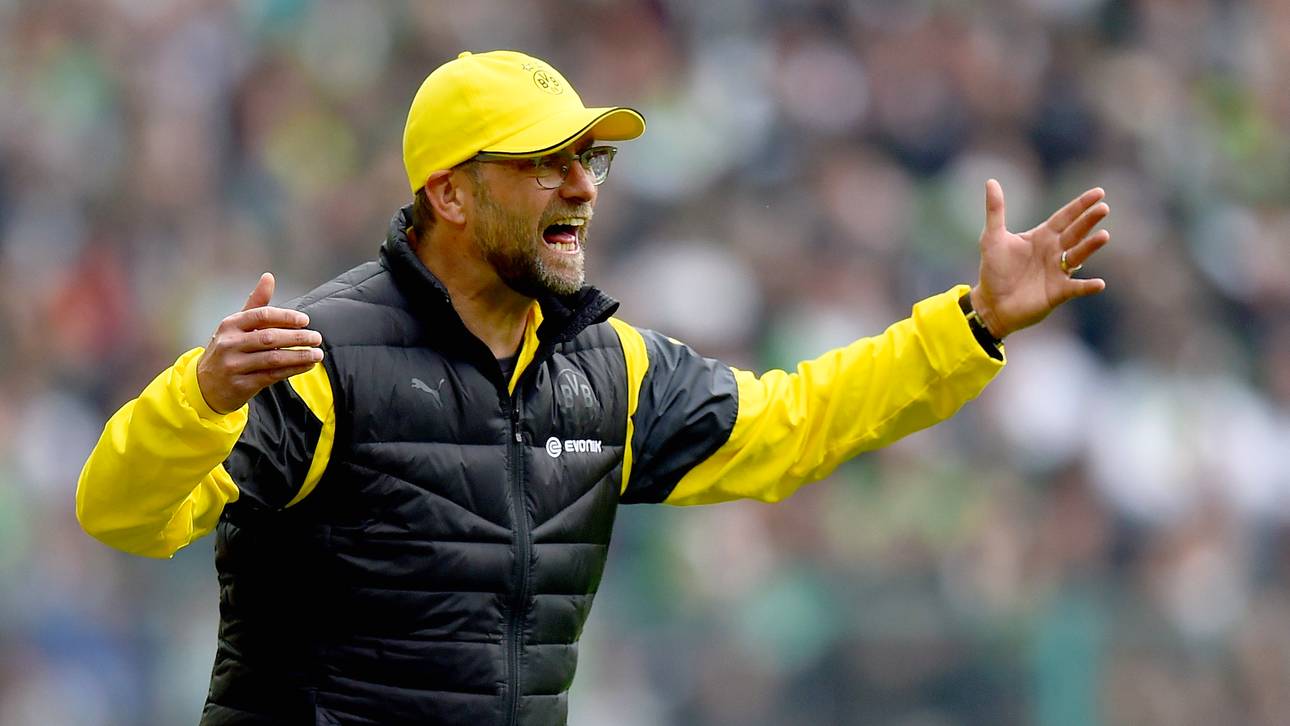 Borussia Moenchengladbach v Borussia Dortmund - Bundesliga