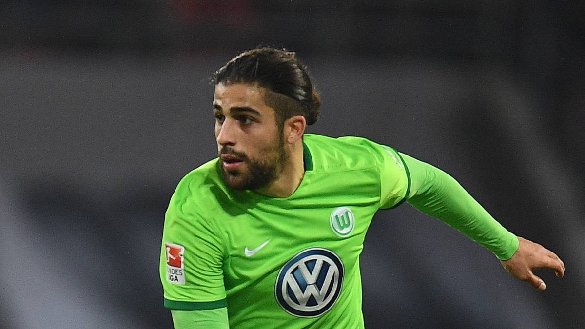 SERIE A (Italien) - PLATZ 4 (geteilt): RICARDO RODRIGUEZ für 18 Millionen Euro vom VfL Wolfsburg zum AC Milan