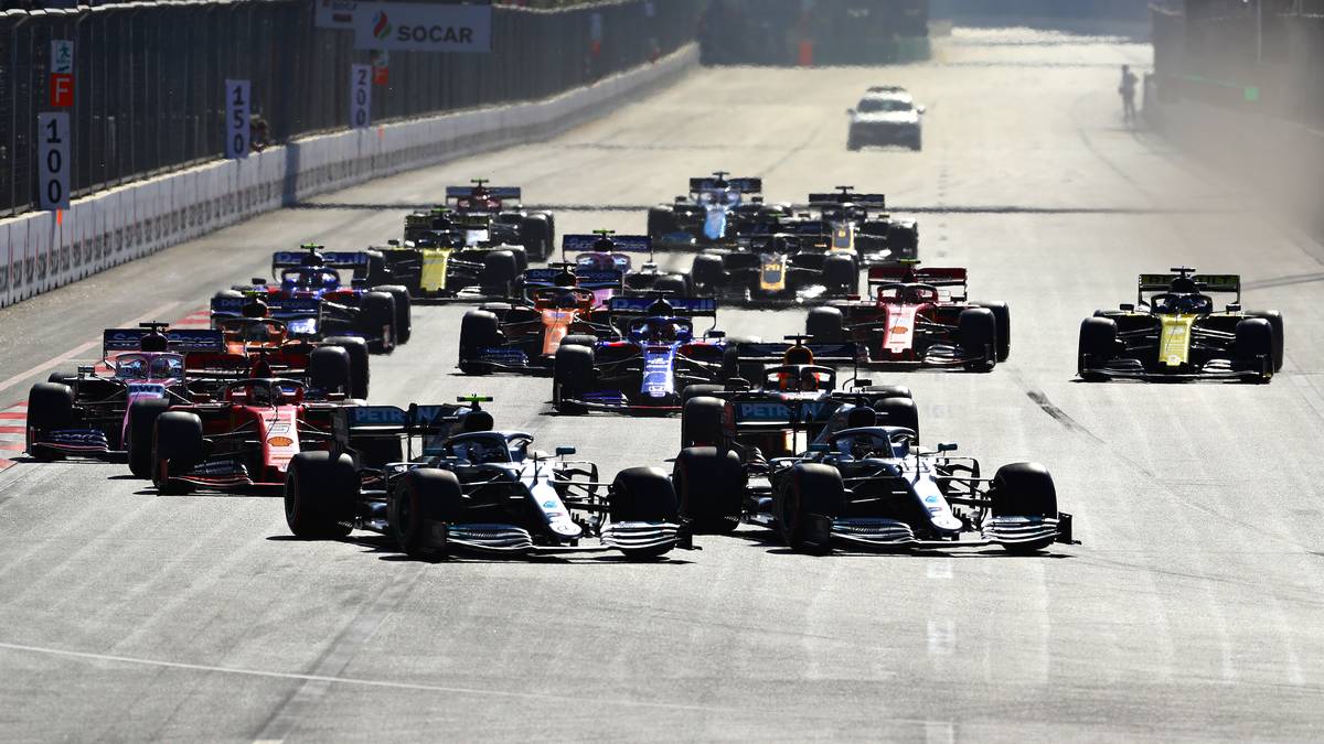 ENGLAND - The Telegraph: "Die ersten drei Kurven entschieden über den Ausgang eines Rennens, das die Erwartungen enttäuschte. Bottas gewann, doch dass er Hamilton über die komplette Saison schlagen kann, wirkt unwahrscheinlich. In den ersten Kurven zog er zurück und ließ Bottas gewähren - vielleicht ein Zeichen, dass er ihn ohnehin nicht als Titelrivalen sieht"