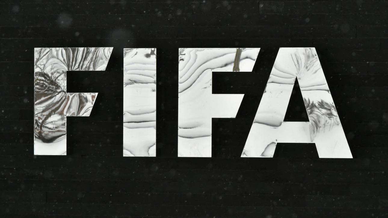 FIFA sperrt Ex-Generalsekretär