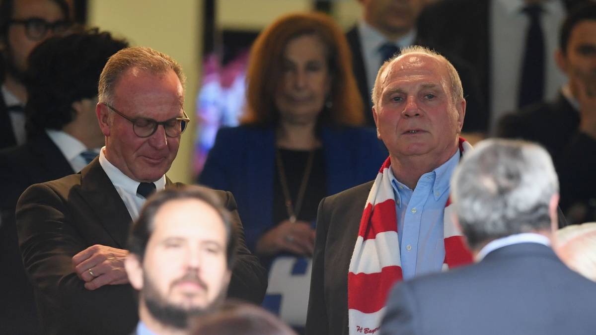 "Wir werden auch in unserer Zusammenarbeit ein neues Kapitel aufschlagen, das kann dem FC Bayern nur guttun", sagte Hoeneß bei der Vorstellung des neuen, alten Trainers Heynckes in Bezug auf Rummenigge