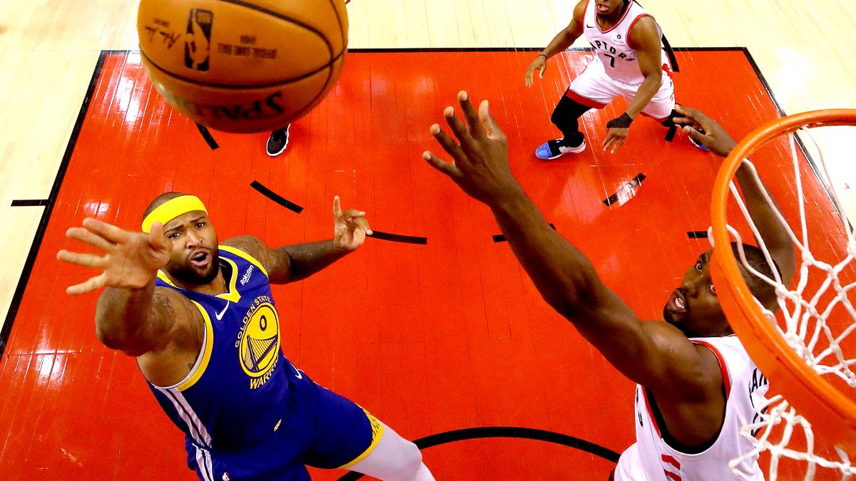 DEMARCUS COUSINS: Hat nach seiner Horrorverletzung (Achillessehnenriss im Januar 2018) letzte Saison bei den Warriors gezeigt, dass er noch spielen kann. 16,3 Punkte und 8,2 Rebounds können sich mehr als sehen lassen