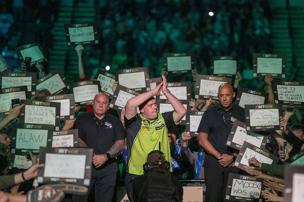 Van Gerwen bei Comeback früh raus