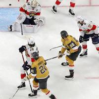 Die Vegas Golden Knights greifen nach ihrem ersten NHL-Titel. Das Team aus Nevada lässt in Spiel zwei der Final-Serie gegen Florida die Muskeln spielen.