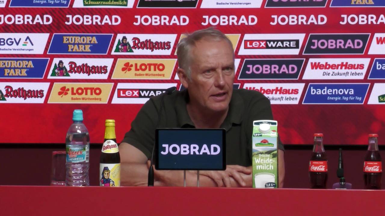 SC Freiburg: Christian Streich freut sich über den Transfer von Harry Kane