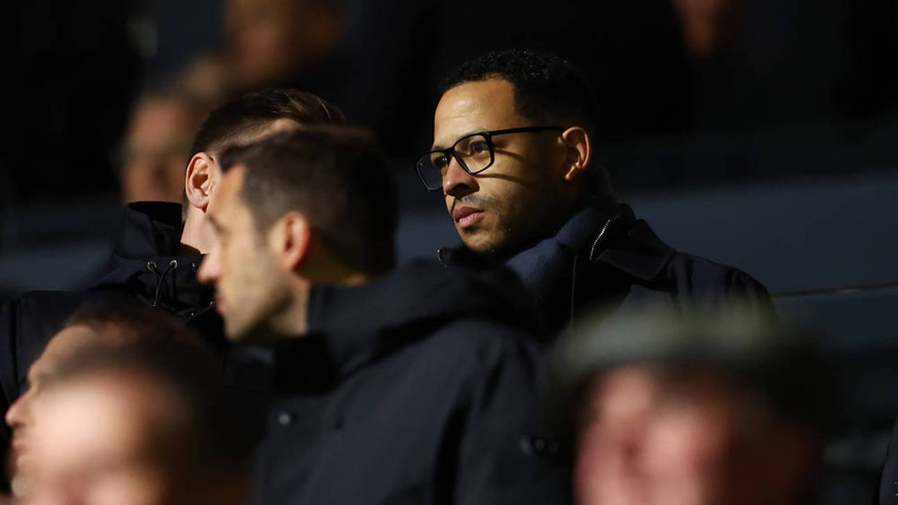 Liam Rosenior als Tribünengast im Craven Cottage