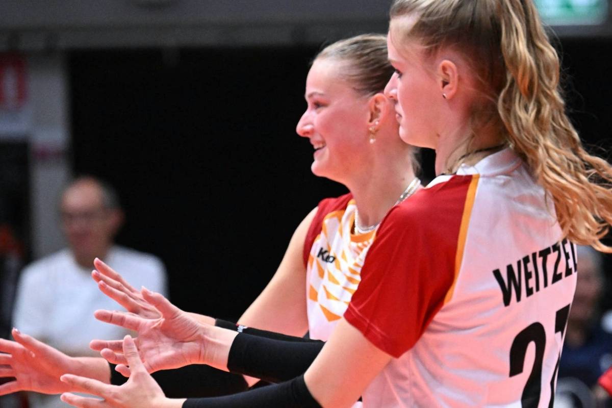 Volleyballerinnen siegen zum Auftakt