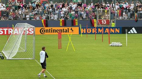 Szene vom öffentlichen Training in Düsseldorf