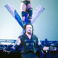 Heute vor 25 Jahren inszenierte WWE rund um den Undertaker eines der kontroversesten TV-Segmente der Ligageschichte - und handelte sich Ärger mit christlichen Verbänden ein.