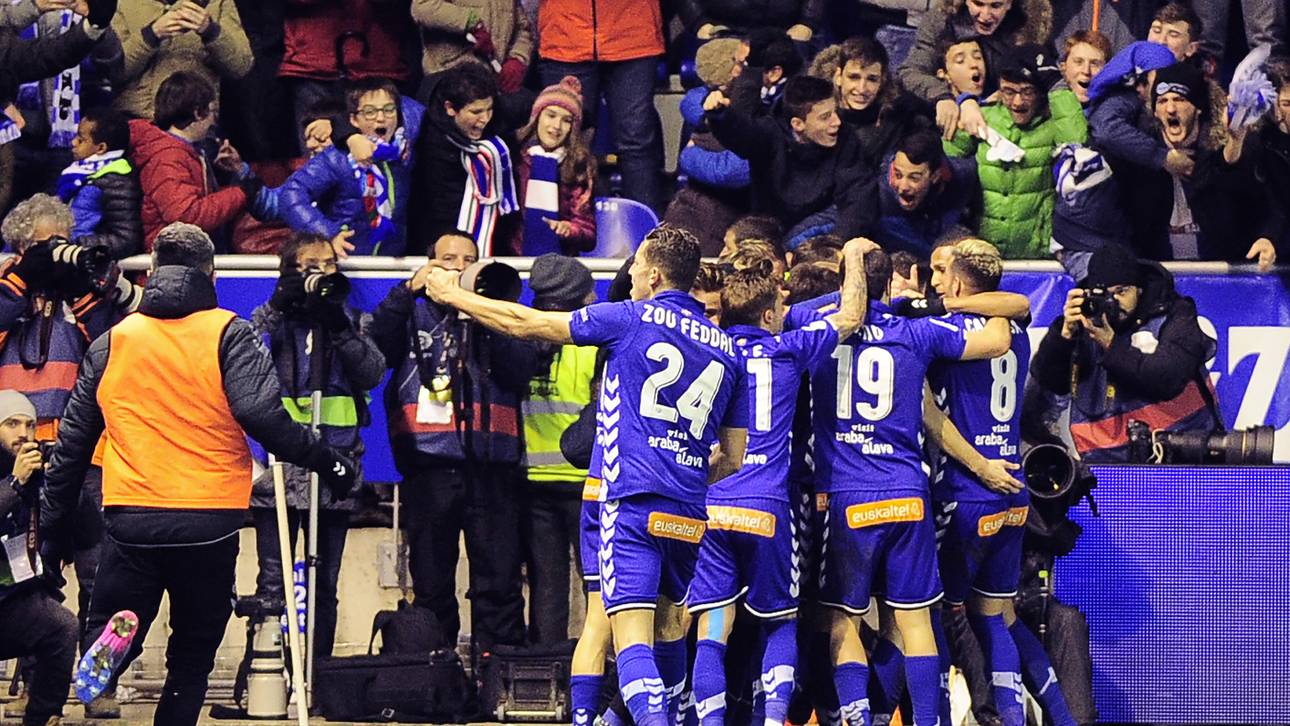 Alaves fordert Barcelona im Finale