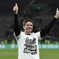 Im Finale des DFB-Pokals will Eintracht Frankfurt die Saison mit einem Titel retten. Kapitän Sebastian Rode will auch für den scheidenden Trainer Oliver Glasner alles geben.