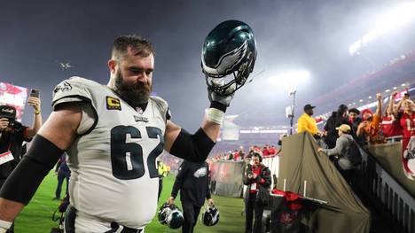 Jason Kelce beendet seine Karriere. Der Center der Eagles verabschiedet sich nach dem Playoff-Aus von seinen Teamkollegen. Das gibt die NFL offiziell bekannt.
