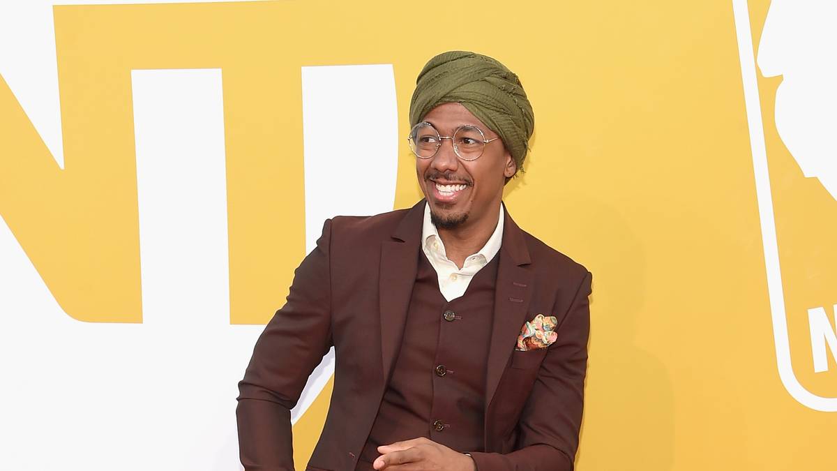 Besonderes Augenmerk verdient auch Cannons Schuhwerk: schnieke Schlangen-Optik