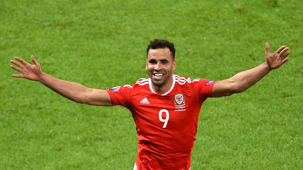 Wales-Held bald Kollege von Vardy?