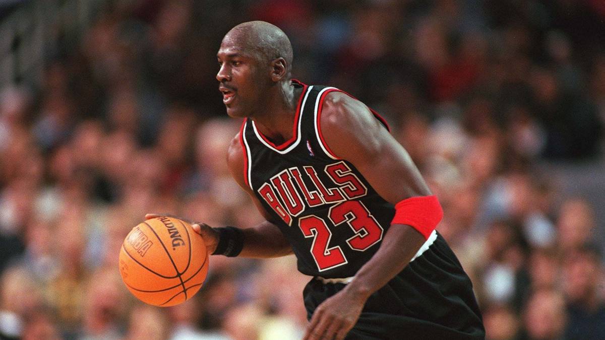 PLATZ 2: Michael Jordan (Chicago Bulls, Washington Wizards) - 27,91