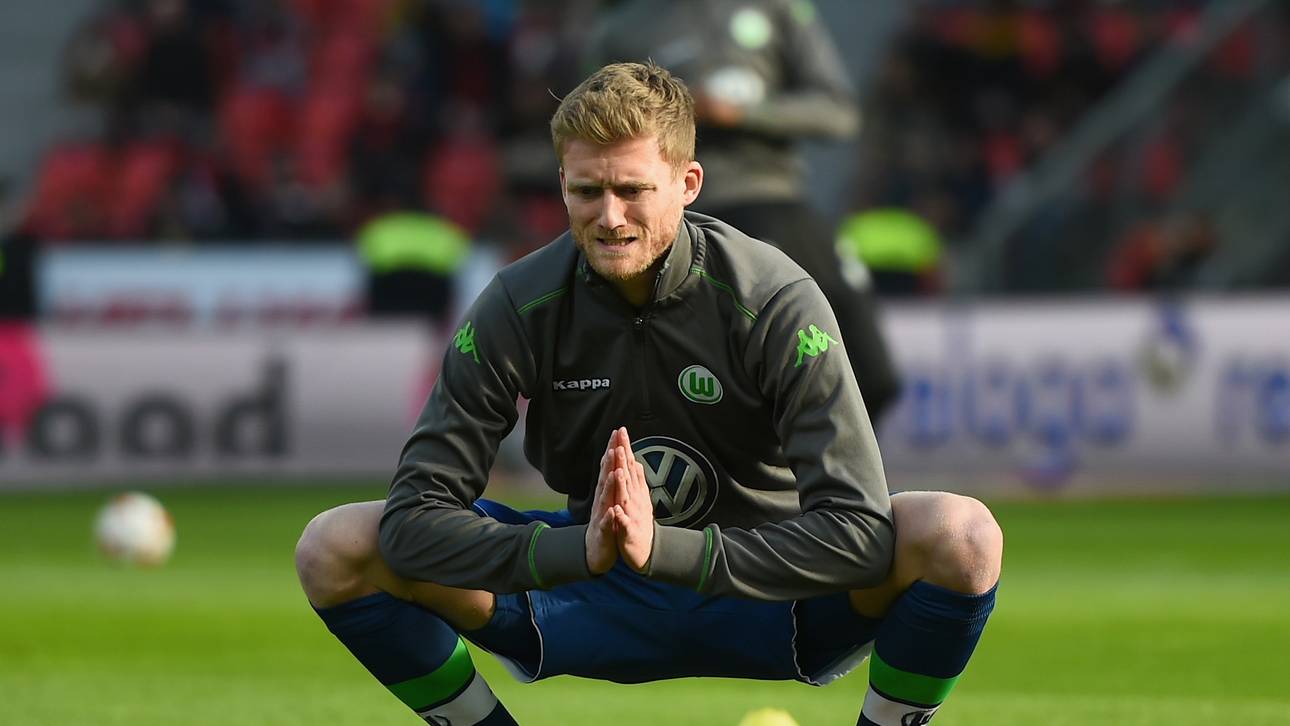 Schürrle in Bielefeld auf der Bank