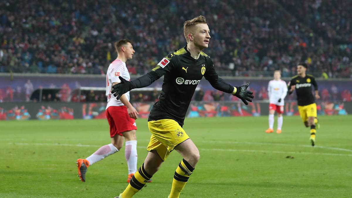 Doch Marco Reus gleicht für die Borussia neun Minuten später aus. Nach der Pause fallen keine Tore mehr, es bleibt beim 1:1