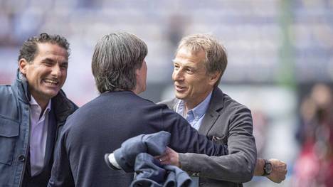 Joachim Löw (l.) war unter Jürgen Klinsmann Co-Trainer beim DFB-Team
