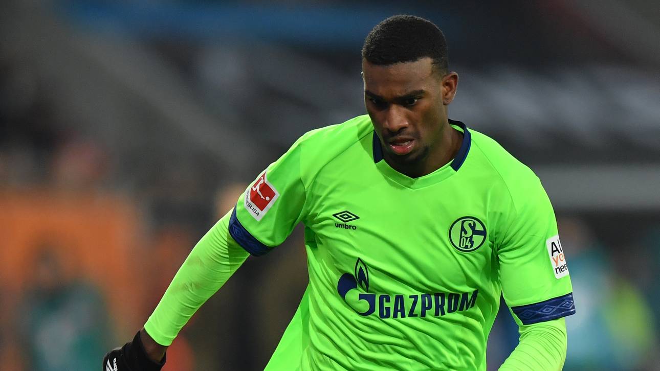 Schalke mit Wright gegen Bayer