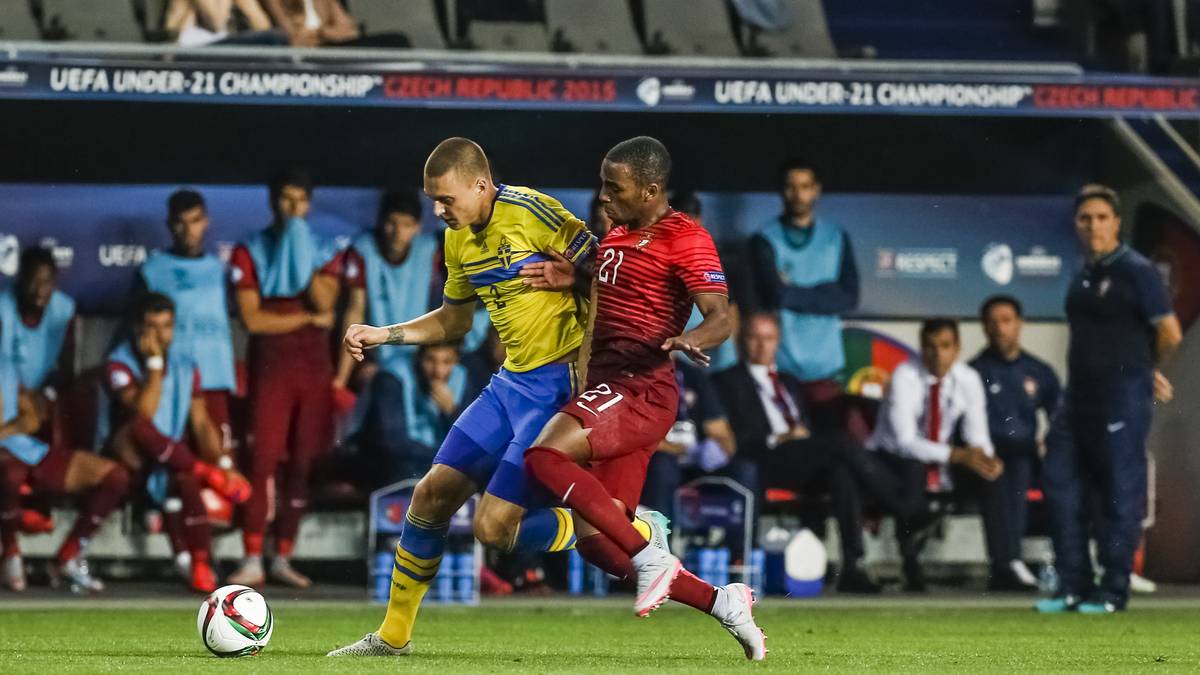 In der Schlussphase erhöht Portugal die Schlagzahl immer mehr, es wird ein richtiges Powerplay. Doch dadurch eröffnen sich den Schweden natürlich auch wieder etwas mehr Räume zum Kontern