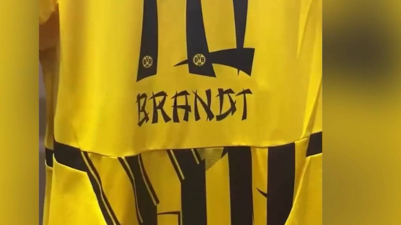 BVB-Trikots im Anime-Design