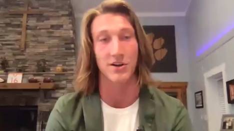 Trevor Lawrence ist der First-Overall-Pick im diesjährigen NFL-Draft und geht zu den Jacksonville Jaguars. Nach dem Draft ist er sichtlich erleichtert.