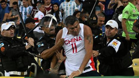 Krawalle im Maracana