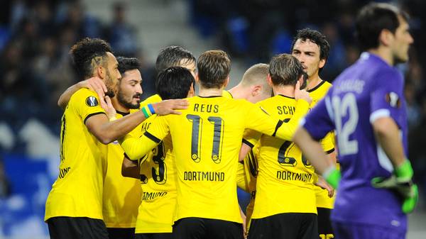 FC Porto v Borussia Dortmund - UEFA Europa League Round of 32: Second Leg