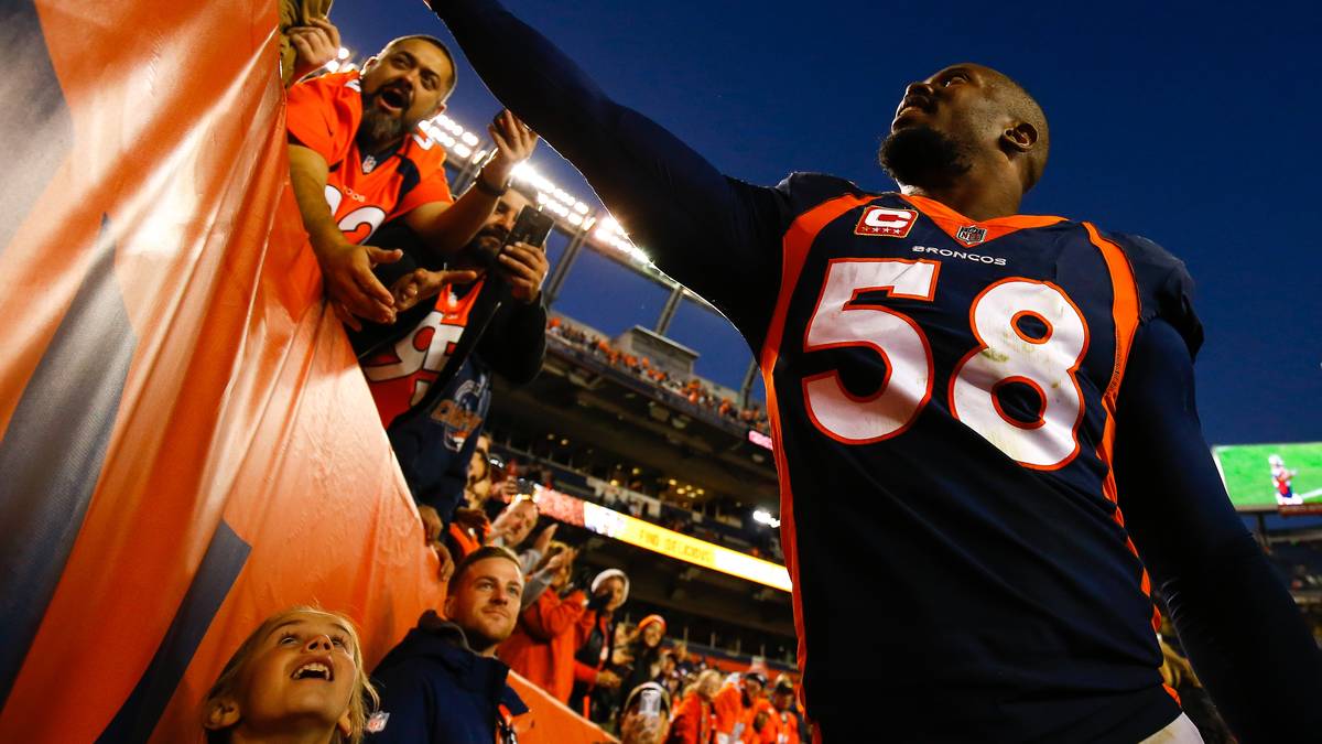 PLATZ 33 - Von Miller (American Football, Denver Broncos): 35,1 Millionen US-Dollar