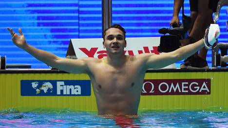 Schwimm-WM: Ungar Kristof Milak knackt Weltrekord von Phelps, Der Ungar Kristof Milak feiert seinen Sieg über 200m Schmetterling