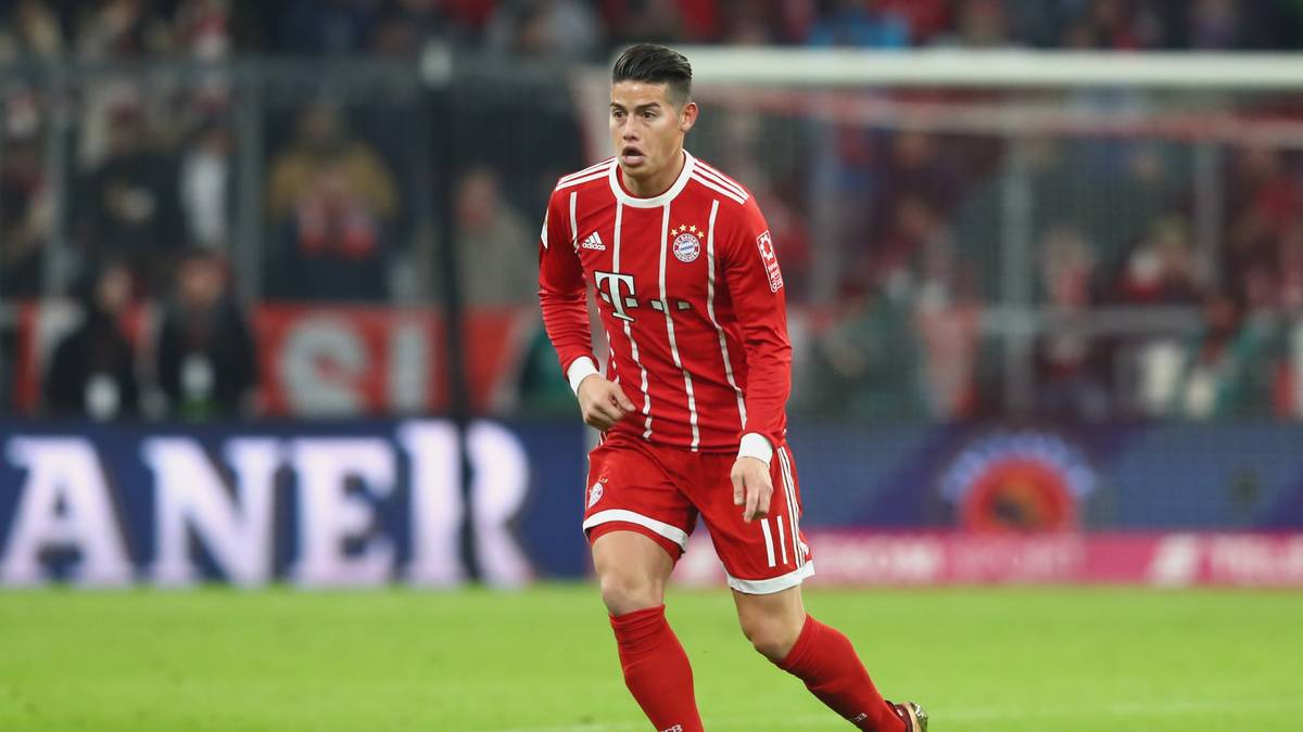 PLATZ 7 - JAMES RODRIGUEZ (FC Bayern/Kolumbien): Der beste Zauberfuß der Bundesliga, wie allein sein tolles Freistoßtor gegen Bayer Leverkusen zeigte. Ist nach Startschwierigkeiten regelrecht explodiert - auch weil Jupp Heynckes ihm das nötige Vertrauen schenkt und er auf der klassischen Spielmacher-Position zum Einsatz kommt