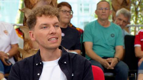 Die Umstände der Vertragsverlängerung von Kölns neuer Nummer 10, Said El Mala, erinnern einen Gast im FIROCKX Doppelpass an die Situation rund um Julian Draxler beim FC Schalke.