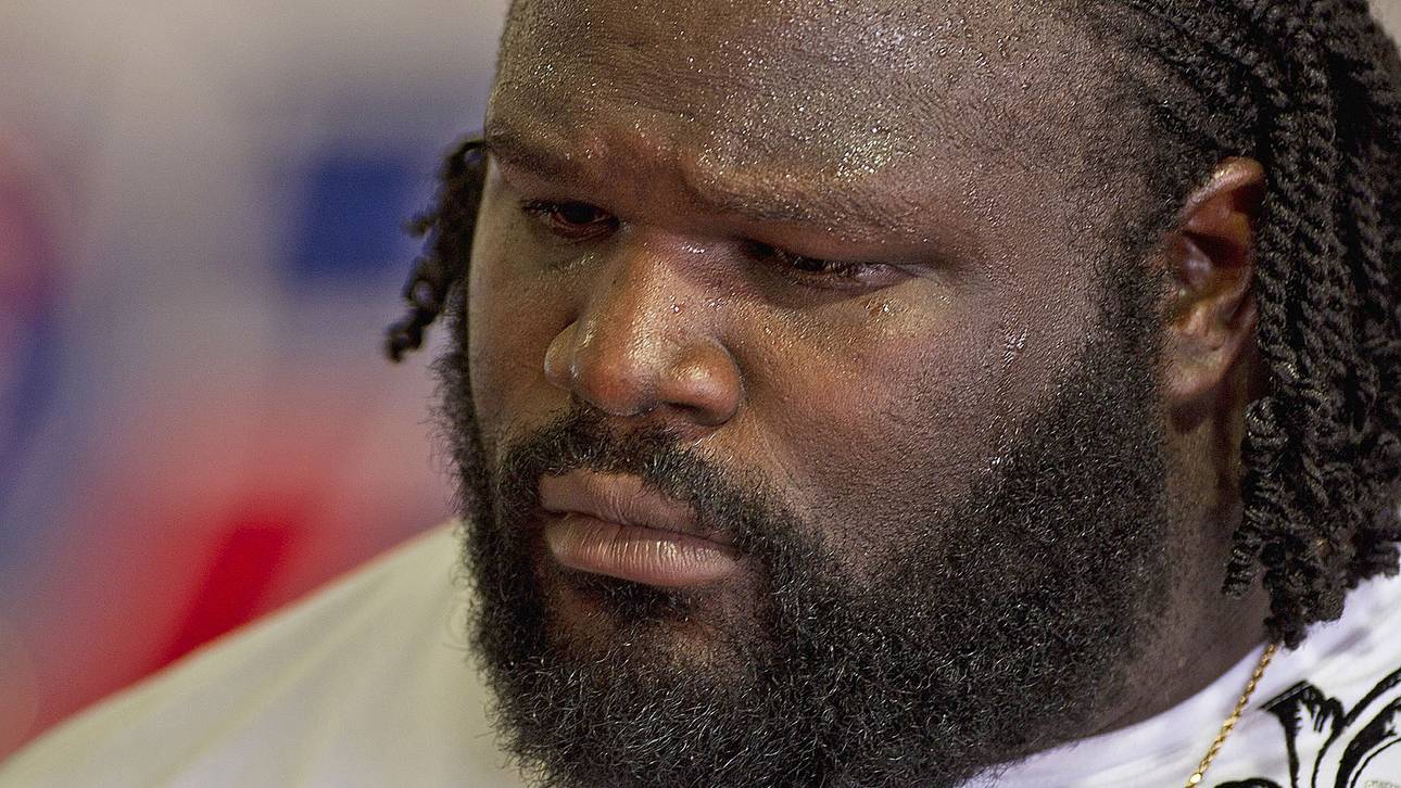 Ex-Champion Mark Henry hat sich deutlich von Hulk Hogan distanziert
