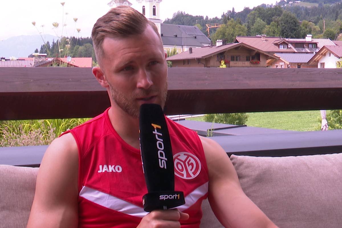 Kapitän Silvan Widmer äußert sich im SPORT1-Interview während des Mainzer Trainingslagers zum bitteren EM-Aus im Viertelfinale mit der Schweiz.