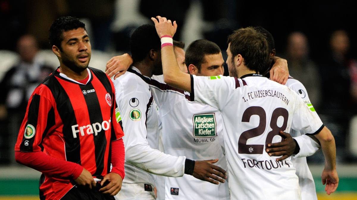 PLATZ 25 - CAIO (Eintracht Frankfurt): Das Problem des Brasilianers Caio war weniger die Verletzungsanfälligkeit als das all zu üppige Körpergewicht. Mit einigen Kilos zu viel auf den Rippen kam der Winter-Transfer 2008 bei der Eintracht nie richtig auf Touren