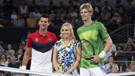 Novak Djokovic (l.) und Kevin Anderson beim ATP Cup Anfang des Jahres 2020 in Brisbane