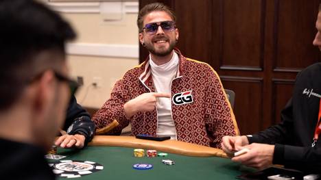 Jens Ulrich, 30, ist Twitch-Streamer mit gelegentlichen Ausflügen an den Pokertisch. Dort hat er sich bei GGPoker für einen Einsatz von $10 ein WSOP-Paket im Wert von $15.000 erspielt. Inklusive Teilnahme beim bekanntesten Pokerturnier der Welt. 