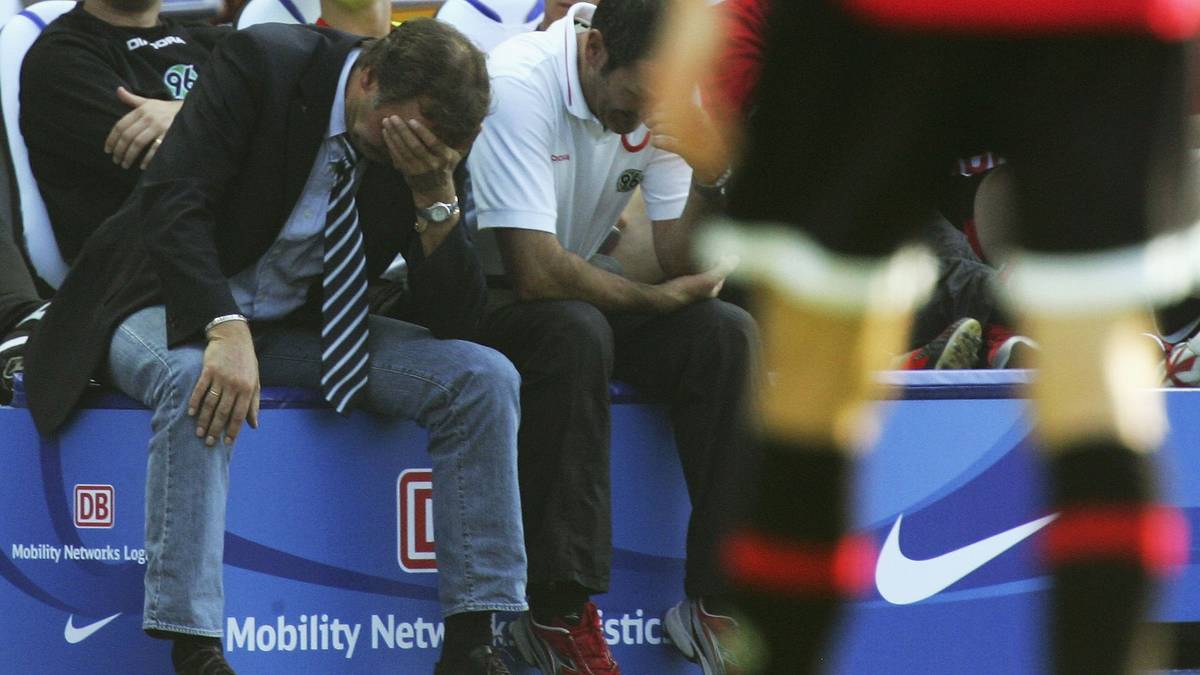 Nach drei Spielen in der Saison 2006/07 wird sein Vertrag wieder aufgelöst. Es ist seine bisher letzte Station in der Bundesliga. Mit den 96ern sollte er aber noch einmal in Kontakt kommen