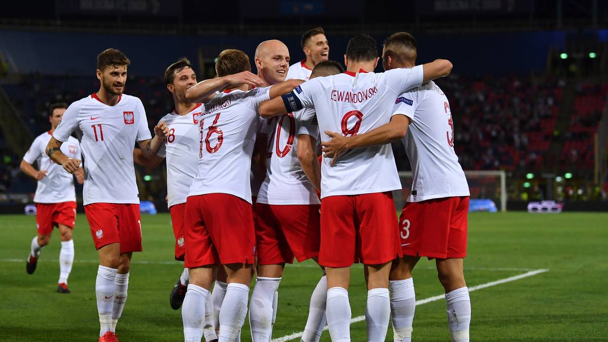 GRUPPE G: POLEN - Drei Mal in Folge qualifizierte sich Polen für eine Europameisterschaft. 2016 scheiterte man erst im Viertelfinale denkbar knapp im Elfmeterschießen an Portugal