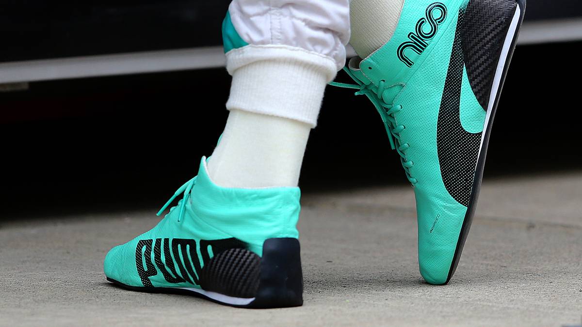 In diesen Schuhen fuhr bis zuletzt Formel-1-Weltmeister Nico Rosberg