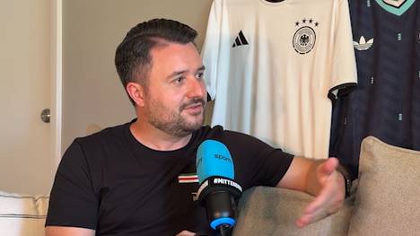 Leroy Sané steht erneut im Fokus der Kritik. Nach dem Spiel gegen Curacao stellen sich Bundestrainer Julian Nagelsmann und Kapitän Joshua Kimmich klar hinter ihn. SPORT1-Chefreporter Stefan Kumberger und SPORT1-Reporter Manfred Sedlbauer schätzen die Situation ein.