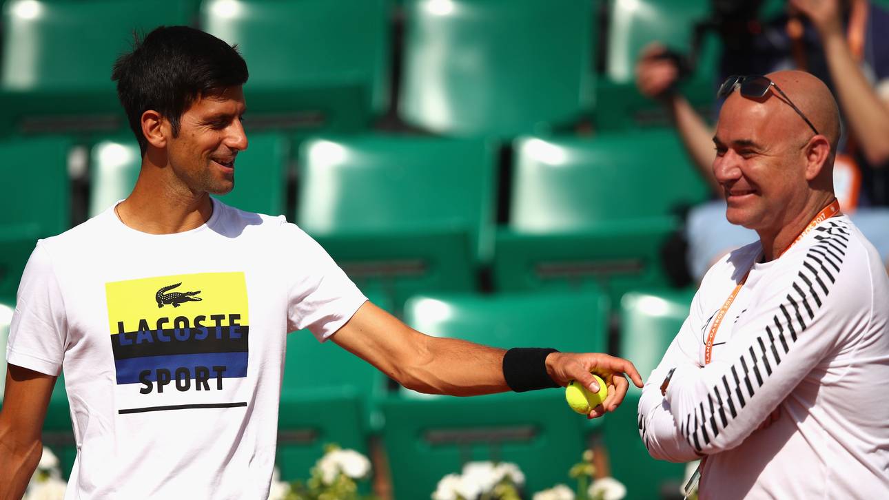 Agassi bleibt an Djokovic‘ Seite