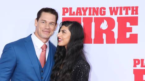 John Cena uns seine neue Frau Shay Shariatzadeh