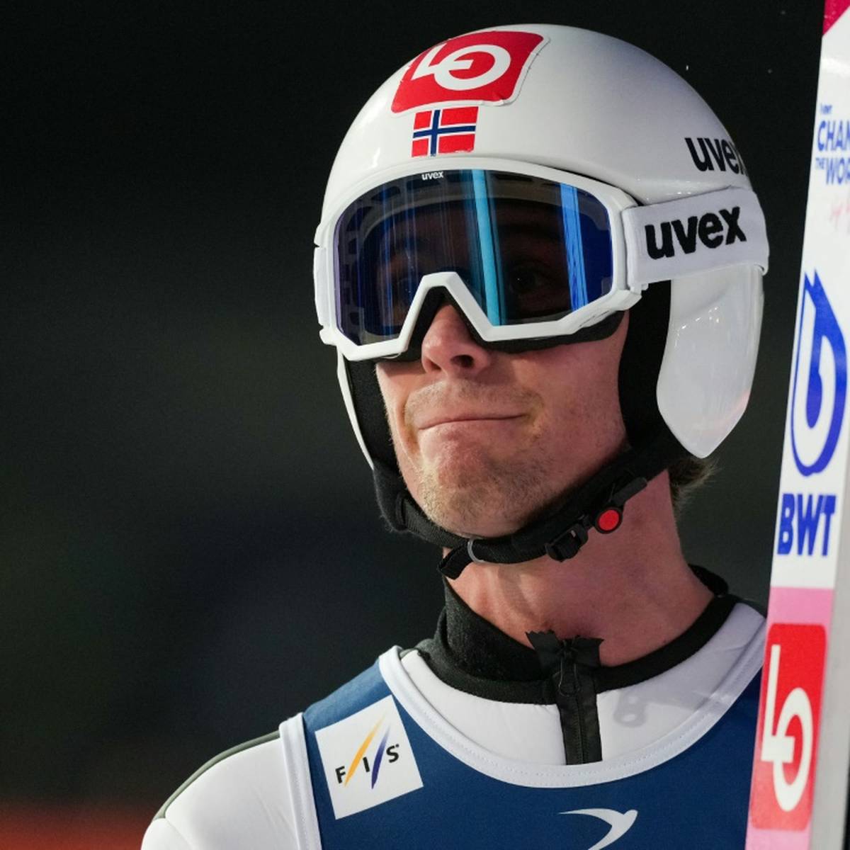 Zwei Wochen vor Beginn der Olympischen Winterspiele in Peking wachsen die Corona-Sorgen im Lager der norwegischen Skispringer.