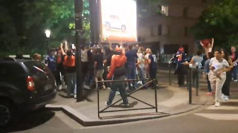 Paris Saint-Germain gewinnt erstmals die Champions League. Die Fans in Paris feiern diesen Erfolg und verwandeln die Stadt in eine Party-Meile. 