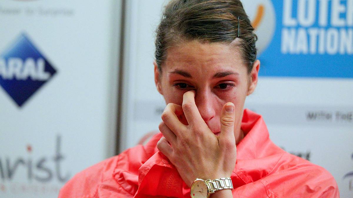 Tränen bei Andrea Petkovic auf der Pressekonferenz beim WTA-Turnier in Luxemburg 2014